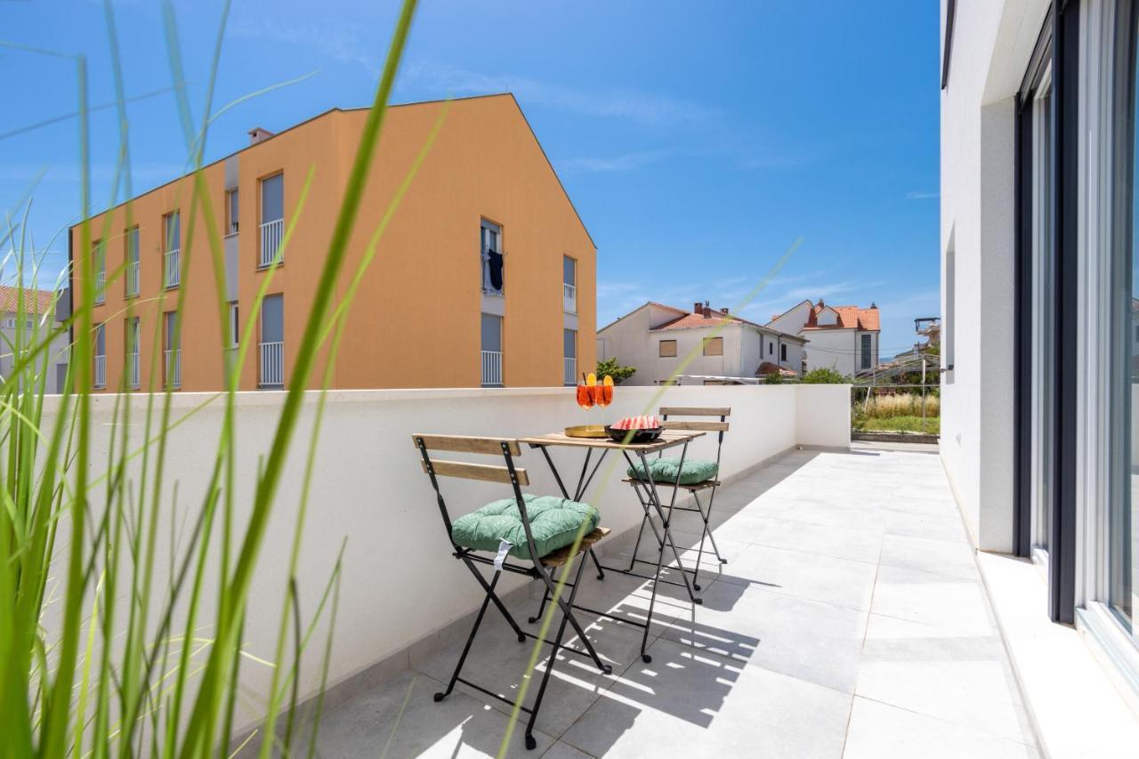 Bonaca Apartments With Terrace And Private Parking Kaštela Eksteriør bilde